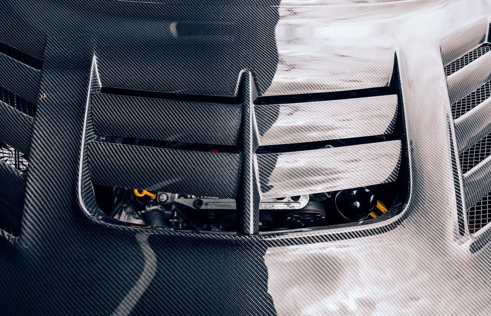 Benefits of Carbon Fiber Hoods - JDMuscle