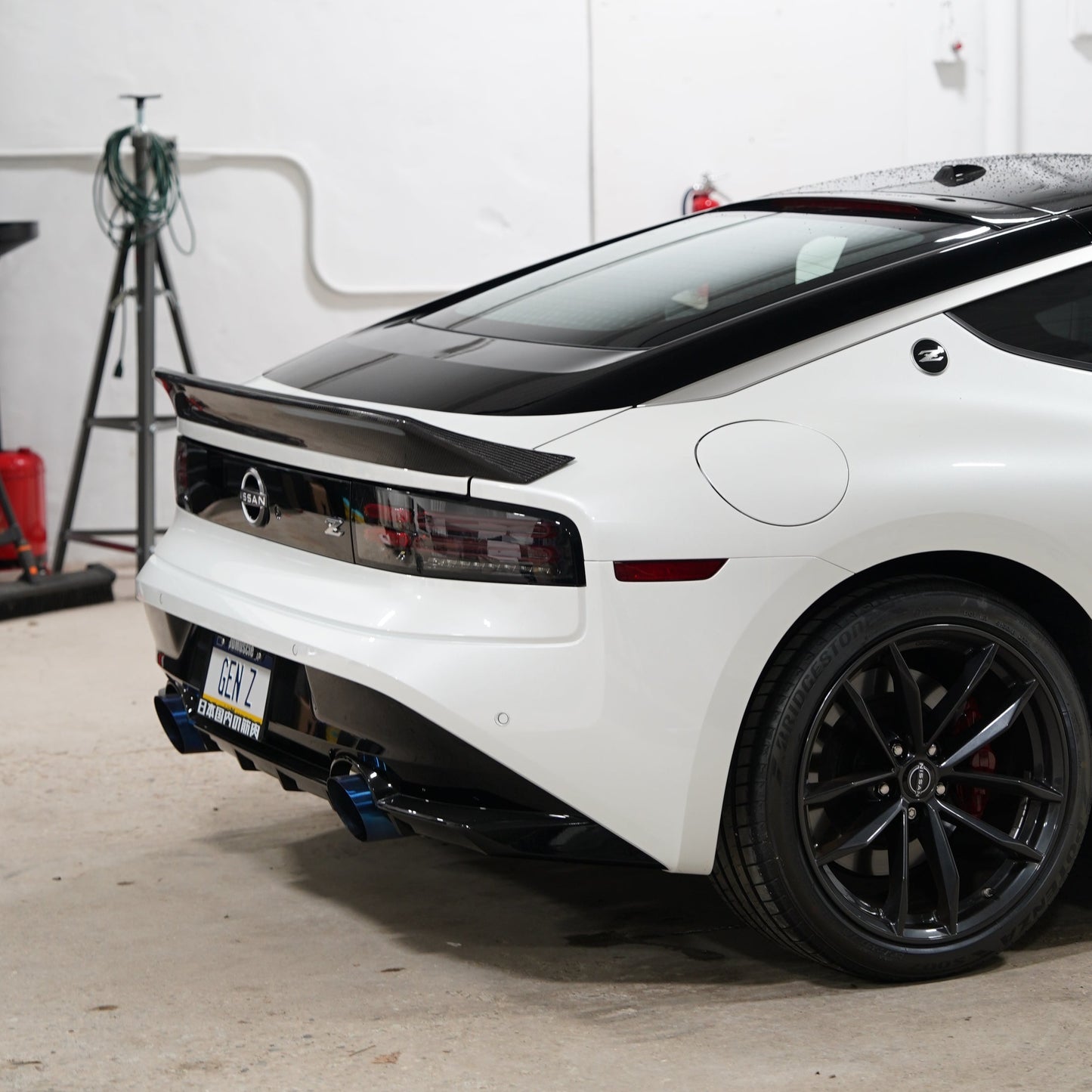 JDMuscle [23-25 Nissan Z] Carbon Fiber Duck Bill V2