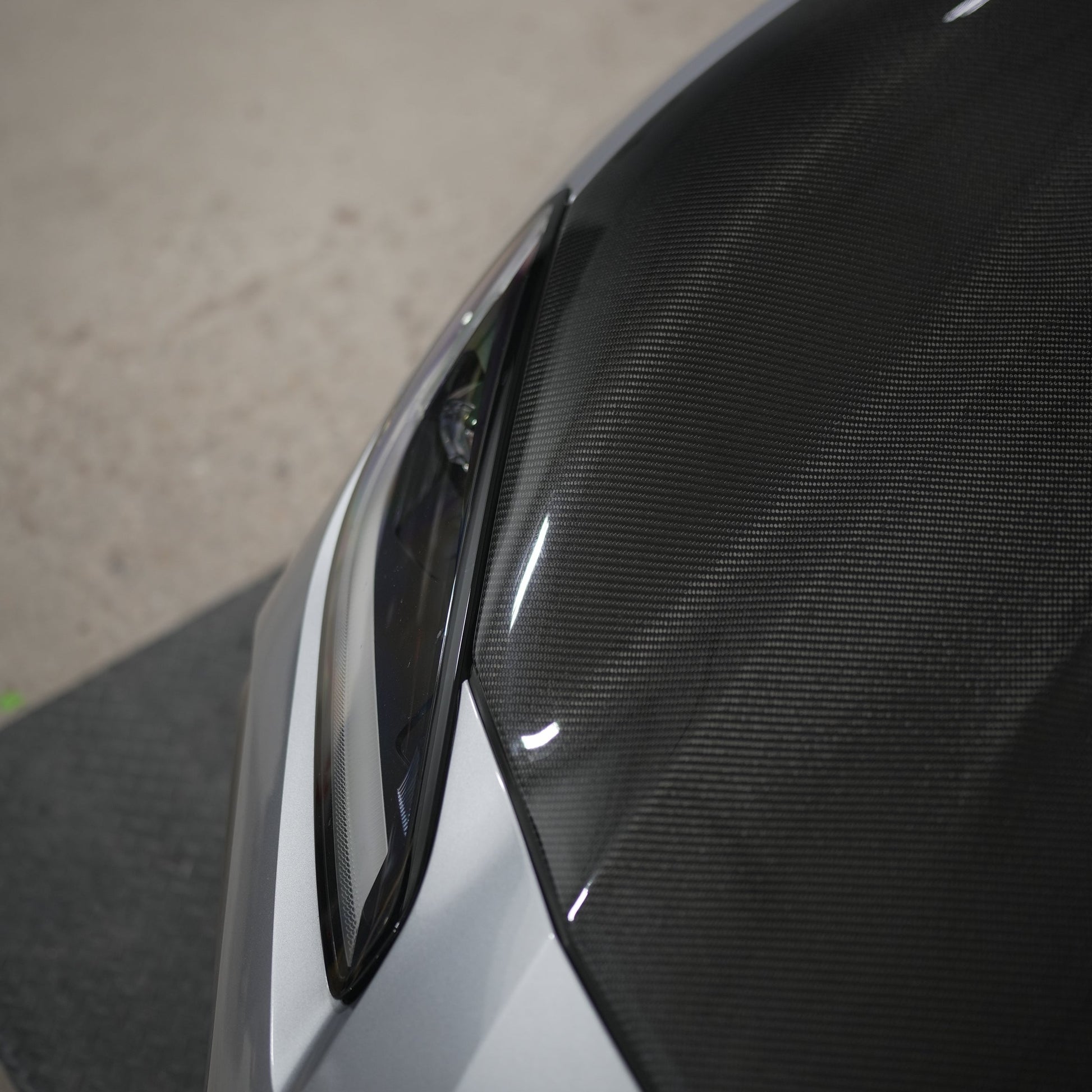 JDMuscle 22+BRZ/GR86 Tanso Carbon Fiber Hood - STI style