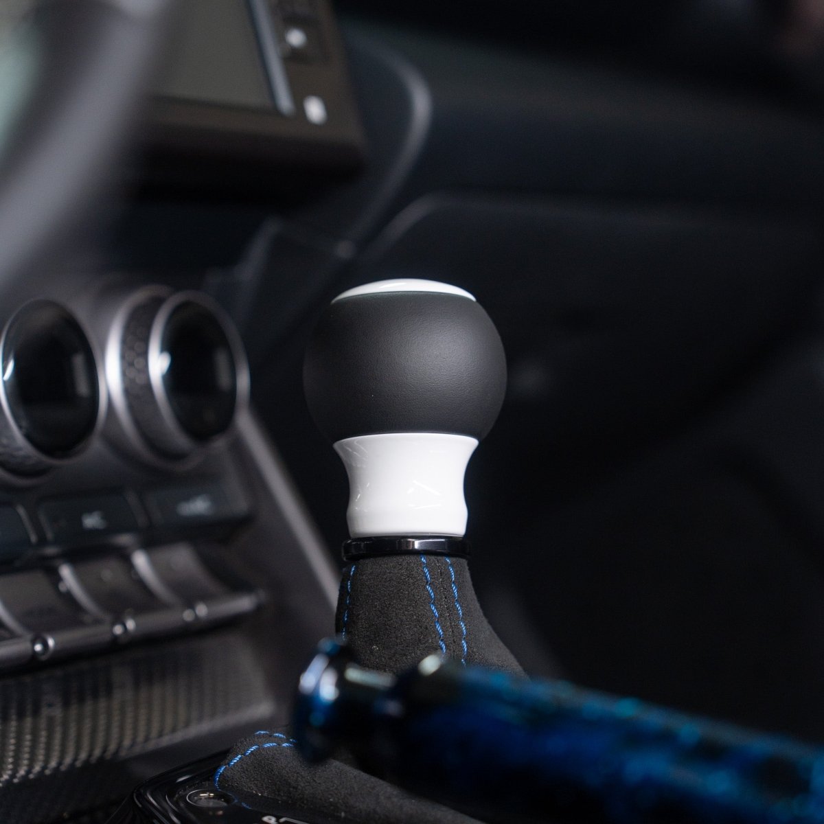 Billetworkz "Fusion" Automatic Shifter - BRZ / FR-S / 86 2013-2021 - JDMuscleShift KnobsBW-KNB-BRZA-NO-GWHT-FULGloss WhiteLeather