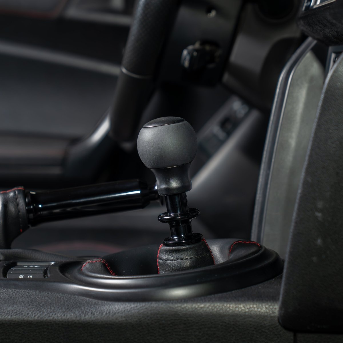 Billetworkz “Fusion” Weighted Shift Knob - BRZ / FR - S / 86 2013 - 2021 (6 - Speed) - JDMuscleShift KnobBW-KNB-BRZ1-NO-MBLK-FULMatte BlackLeatherNo Shift Pattern