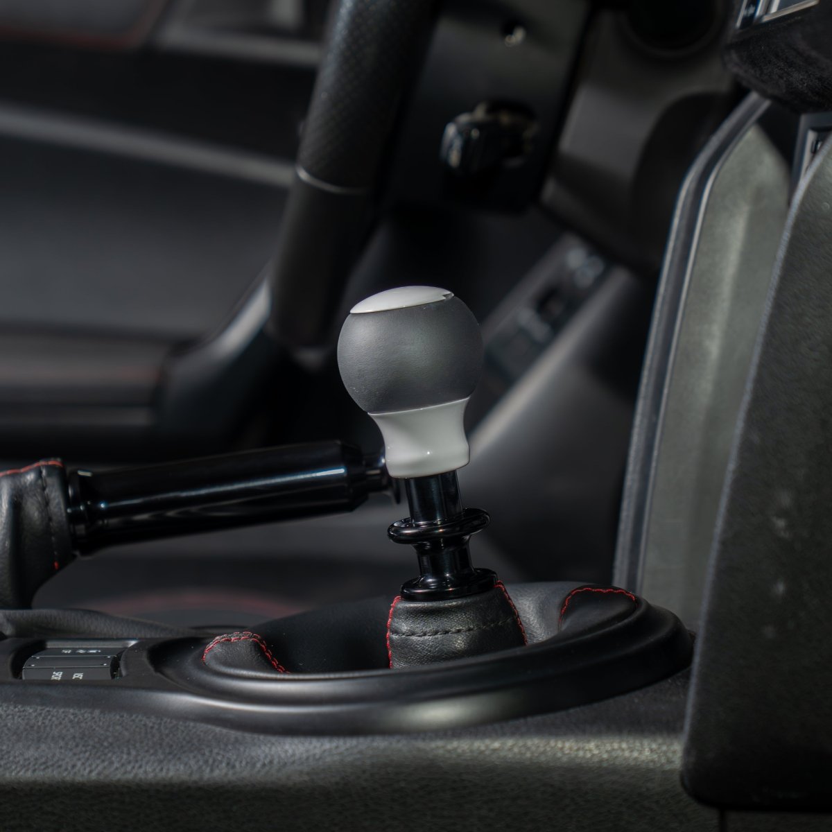 Billetworkz “Fusion” Weighted Shift Knob - BRZ / FR - S / 86 2013 - 2021 (6 - Speed) - JDMuscleShift KnobBW-KNB-BRZ1-NO-GWHT-FULGloss WhiteLeatherNo Shift Pattern