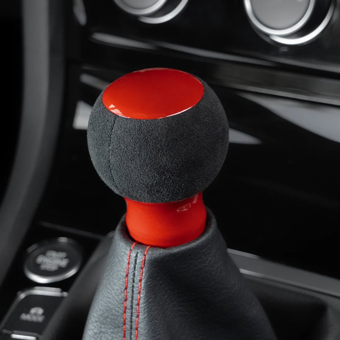 Billetworkz “Fusion” Weighted Shift Knob - BRZ / GR86 2022+ - JDMuscleShift KnobbwzBW-KNB-BRZ-NO-GRED-FUAGloss RedAlcantaraNo Shift Pattern