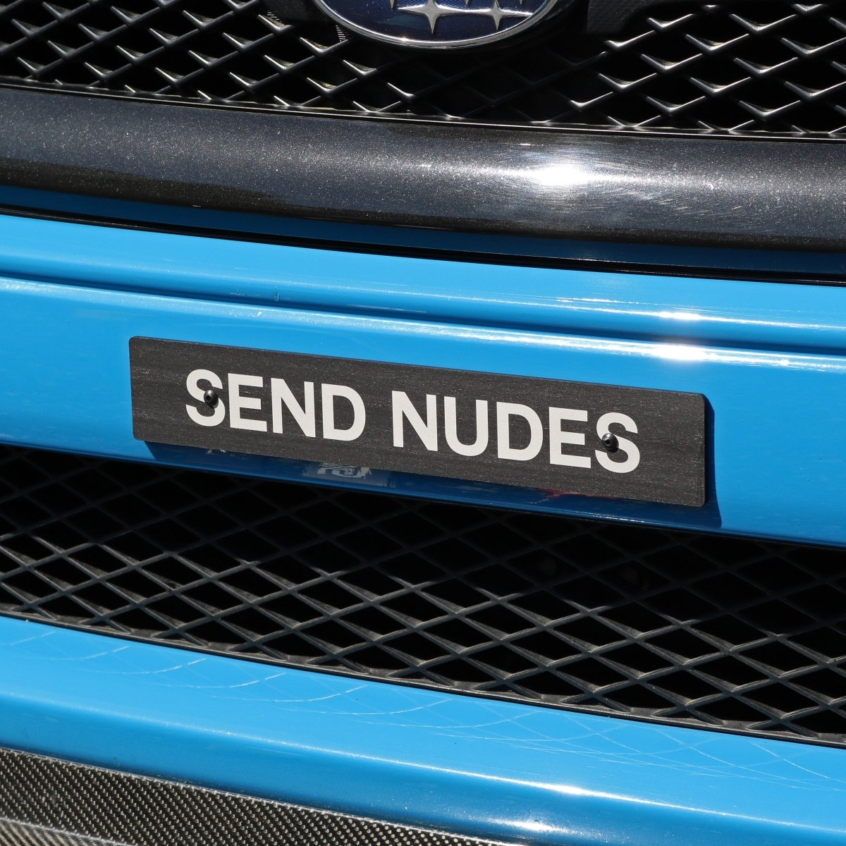 Billetworkz "Send Nudes" License Plate Delete - JDMuscleLicense Plate HolderbwzBW-LPD-SND-USUniversal Fitment: Holes 7" apart (U.S. License Plate Mounting)