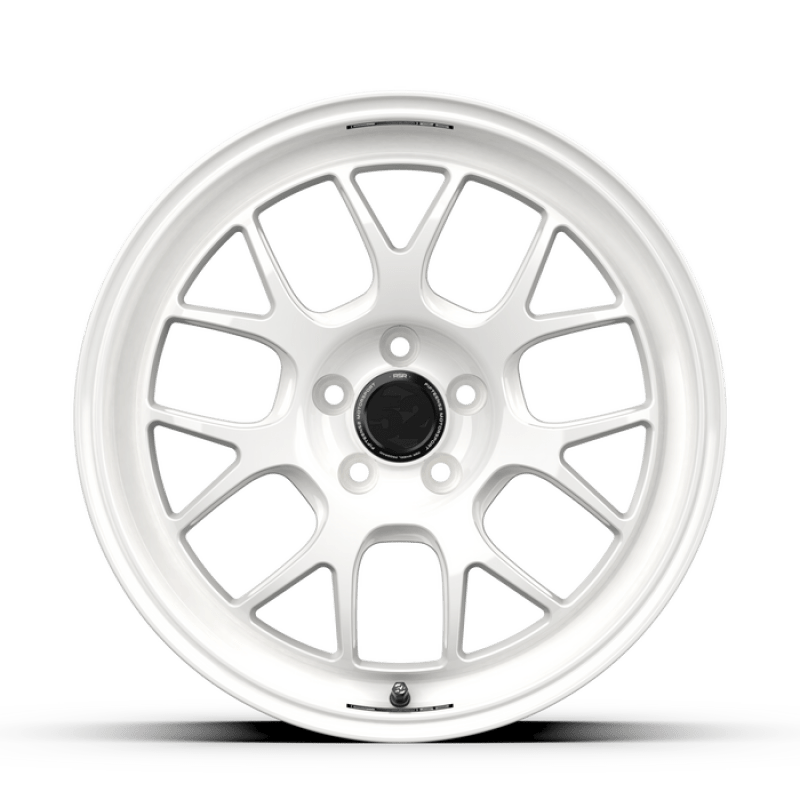 fifteen52 Apex RSR 18x9.5 5x114.3 38mm ET 73.1mm Center Bore Rally White - JDMuscleSPK758921