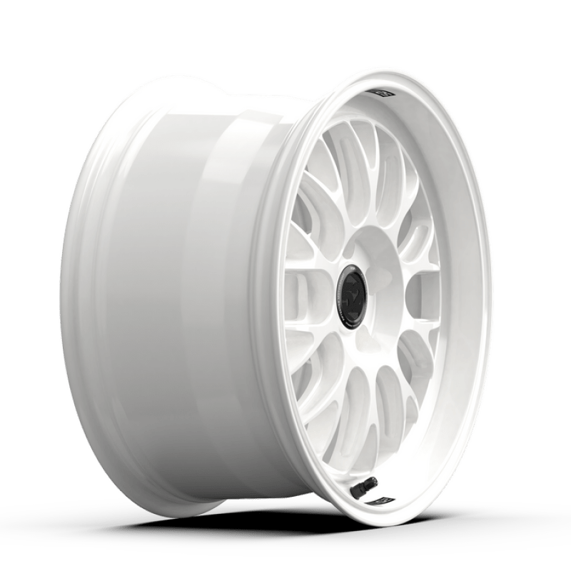 fifteen52 Holeshot RSR 18x9.5 5x114.3 38mm ET 73.1mm Center Bore Rally White - JDMuscleSPK758933