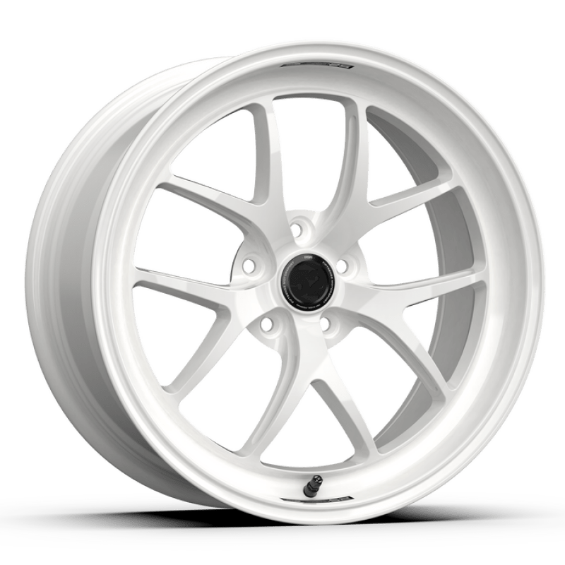 fifteen52 Sector RSR 19x9.5 5x114.3 38mm ET 73.1mm Center Bore Rally White - JDMuscleSPK756930