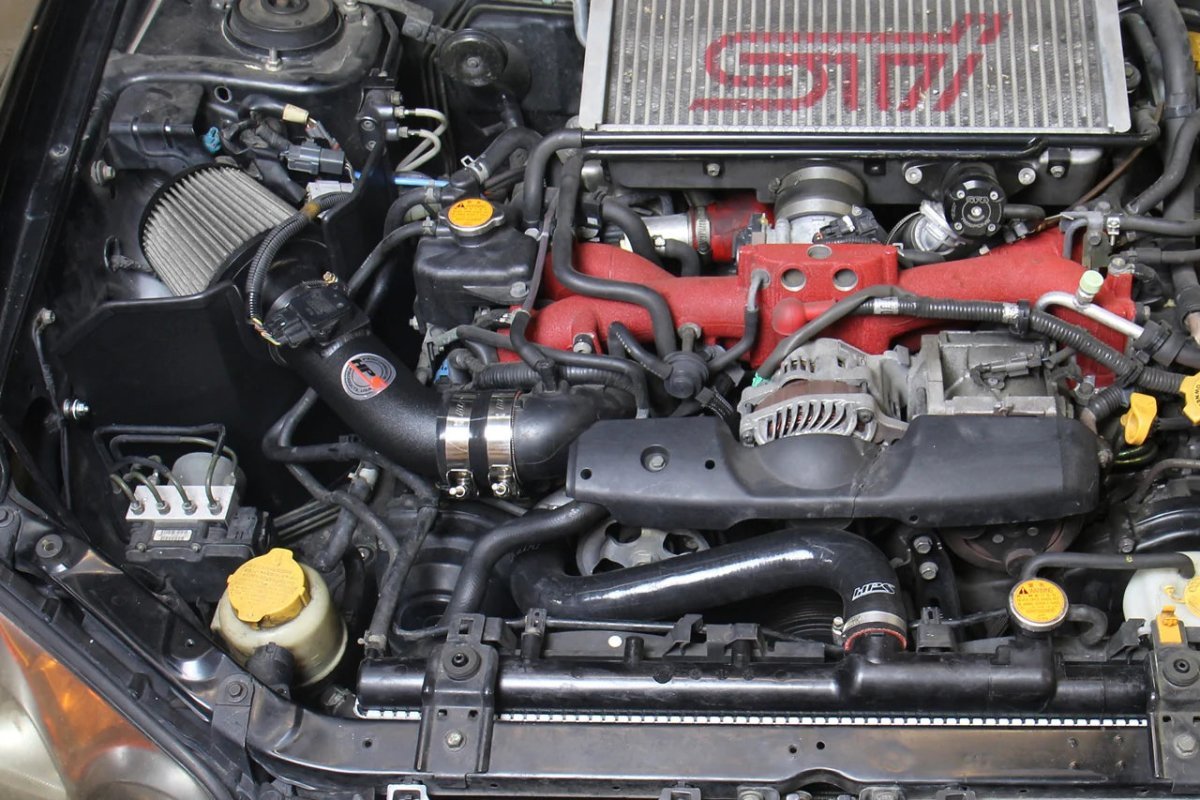 HPS Performance [02 - 07 WRX, 04 - 07 STI] Performance Short Ram Air Intake w/ Heat Shield - Black | 827 - 606WB - JDMuscleIntakesHPS827-606WB