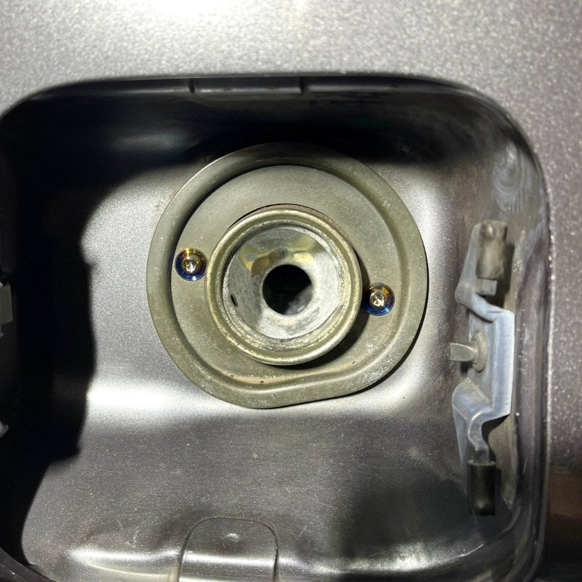 JDC Titanium Gas Filler Garnish Bolt Replacement Kit (Evo 7/8/9) - JDMuscleEngine Dress - UpJDC-TI-GFGBK-FFAFlush - Fit Allen HeadBurnt
