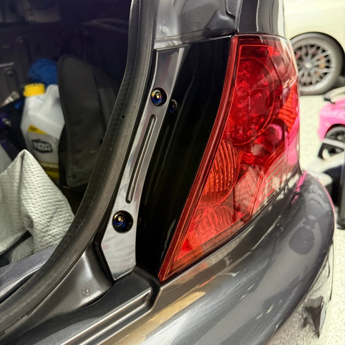 JDC Titanium Taillight Hardware Kit (Evo 7/8/9) - JDMuscleEngine Dress - UpJDC-TI-EVO789-TLHKBurnt