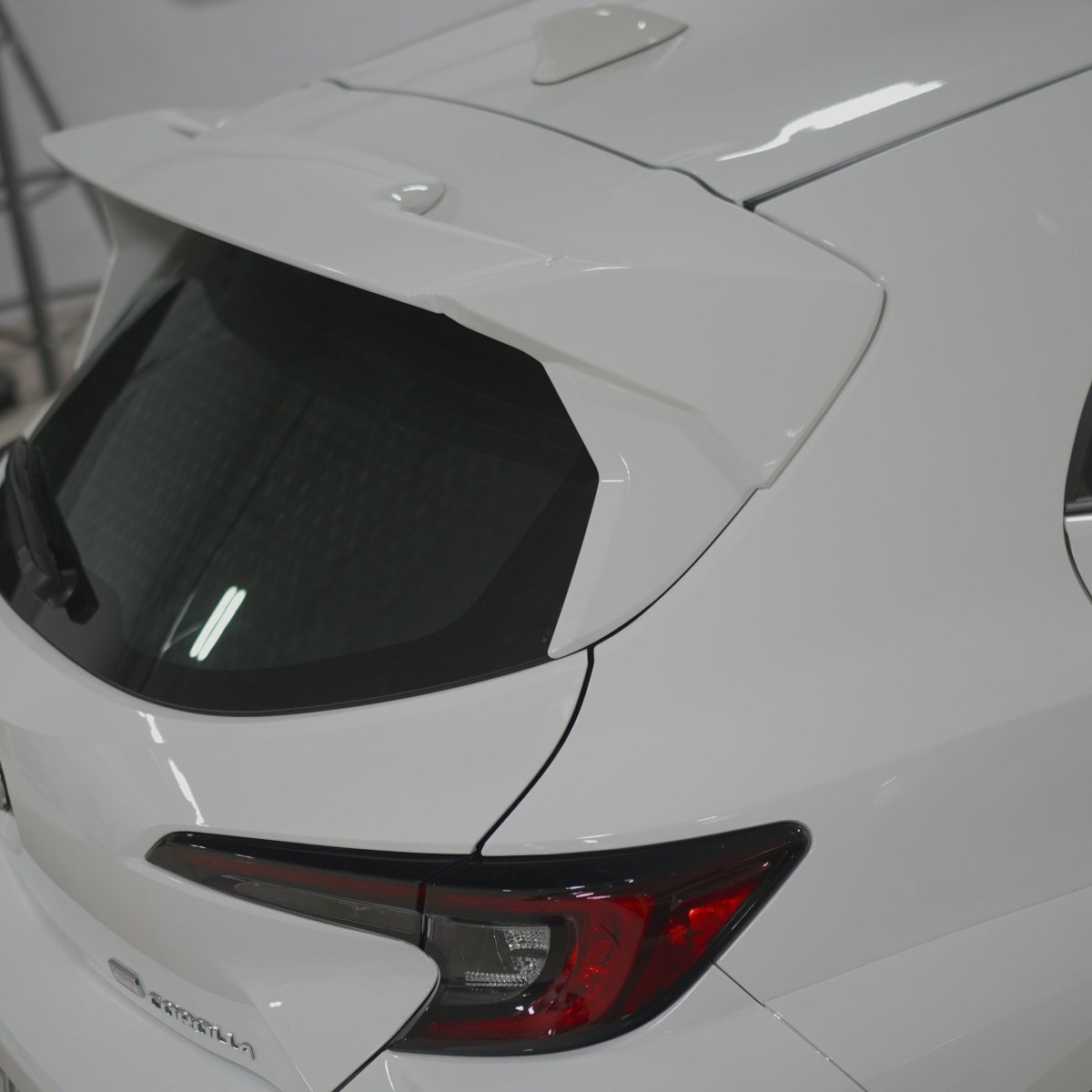JDMuscle [23+ GR Corolla, 19+ Corolla Hatch] Spec C Spoiler - Paint Matched/Gloss Black/Carbon Fiber - JDMuscleSpoilers and WingsJDM-E210-SP-C040CFIce Cap 040Two Tone(Carbon Fiber Blade+Painted Sides)