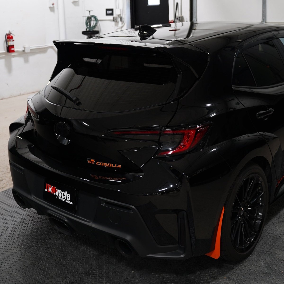 JDMuscle [23+ GR Corolla, 19+ Corolla Hatch] Spec C Spoiler - Paint Matched/Gloss Black/Carbon Fiber - JDMuscleSpoilers and WingsJDM-E210-SP-C040CFIce Cap 040Two Tone(Carbon Fiber Blade+Painted Sides)