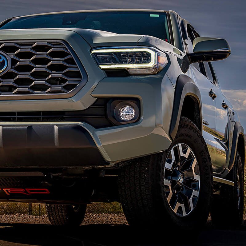 Nacho Lighting Toyota Nacho SAE Only Plug & Play Fog Light Kit - White for Tundra & Tacoma | nacV3TO1KWSO - JDMuscleSPK819502