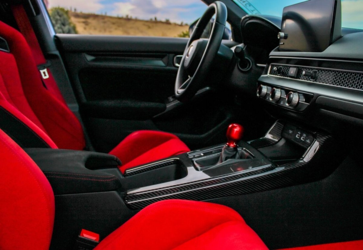 OLM LE Carbon Fiber Shift Panel Side Covers (3pc) - 2023+ Honda Civic FL5 Type R - JDMuscleOLMC.19012.1