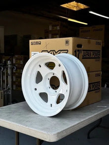 Rays Rays 05X Dash White [Universal] - JDMuscleWheelsWO5Q-20KDW17X96x139.7' - 20mm