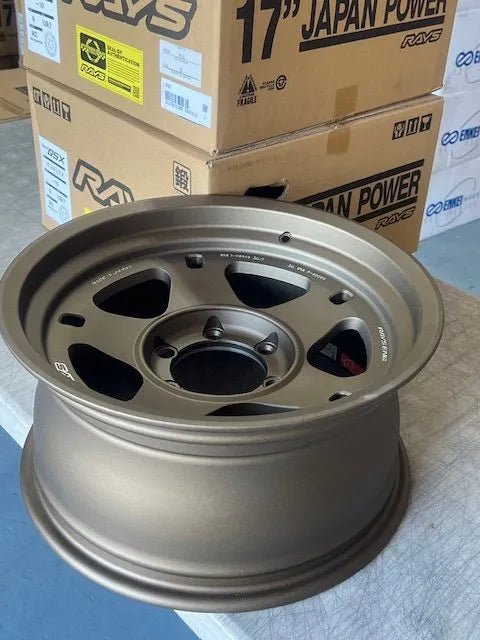 Rays Rays 05X Matte Gunbronze [Universal] - JDMuscleWheelsWO5W00UMZ18X96x135'+0mm