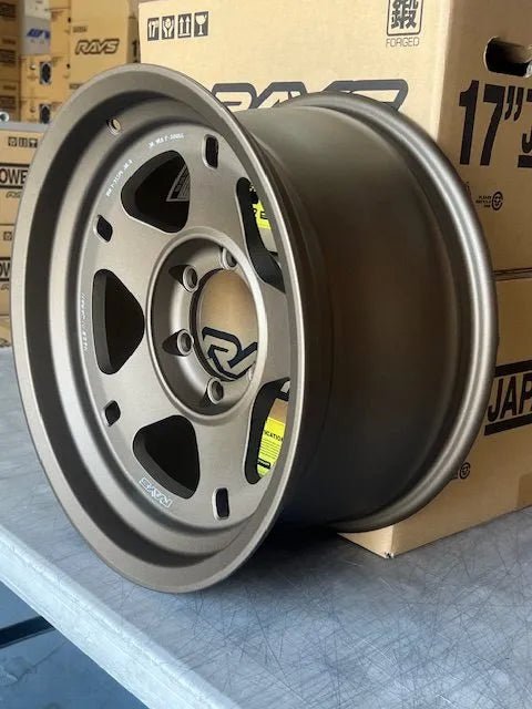 Rays Rays 05X Matte Gunbronze [Universal] - JDMuscleWheelsWO5W00UMZ18X96x135'+0mm