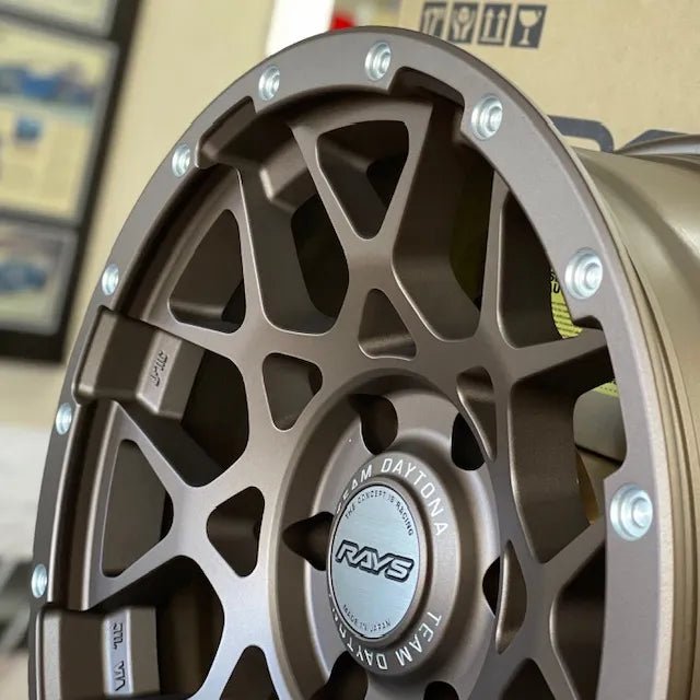 Rays Rays M8 Dark Bronze [Universal] - JDMuscleWheelsWOM8P00KZ617X8.56x139.7'+0mm