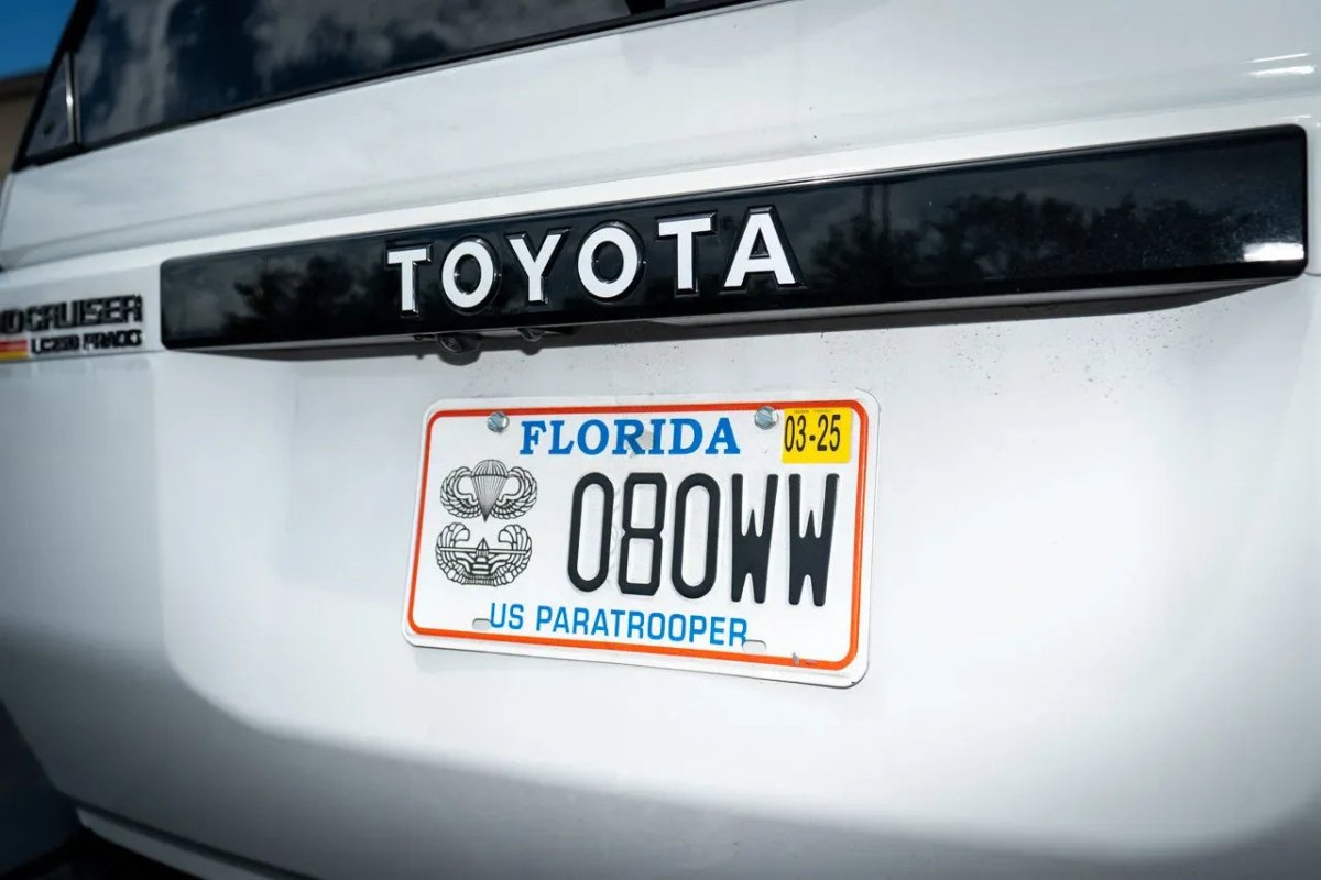 TOYOTA Emergency Reflective Rear Tailgate Emblem Overlays - 2024+ Land Cruiser - JDMuscleEmblems24LC250-RTE-TOYOTA-WHWhite