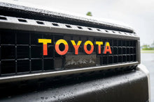TOYOTA Front Grille Emblem Kit - 2024+ Land Cruiser / 07 - 14 FJ Cruiser - JDMuscleEmblems24LC250-FG-TOYOTA-WHWhite