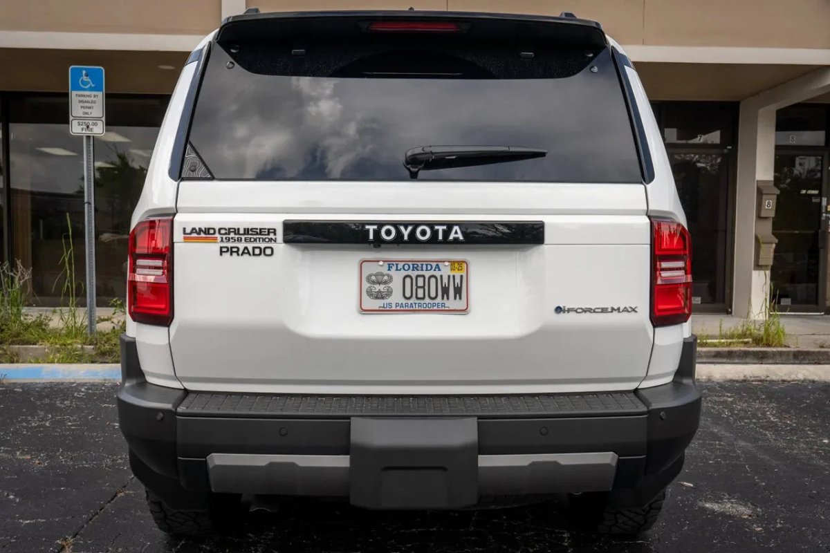 "TOYOTA" Rear Tailgate Emblem Overlays - 2024+ Land Cruiser - JDMuscleEmblems24LC250-RT-TOYOTA-WHWhite