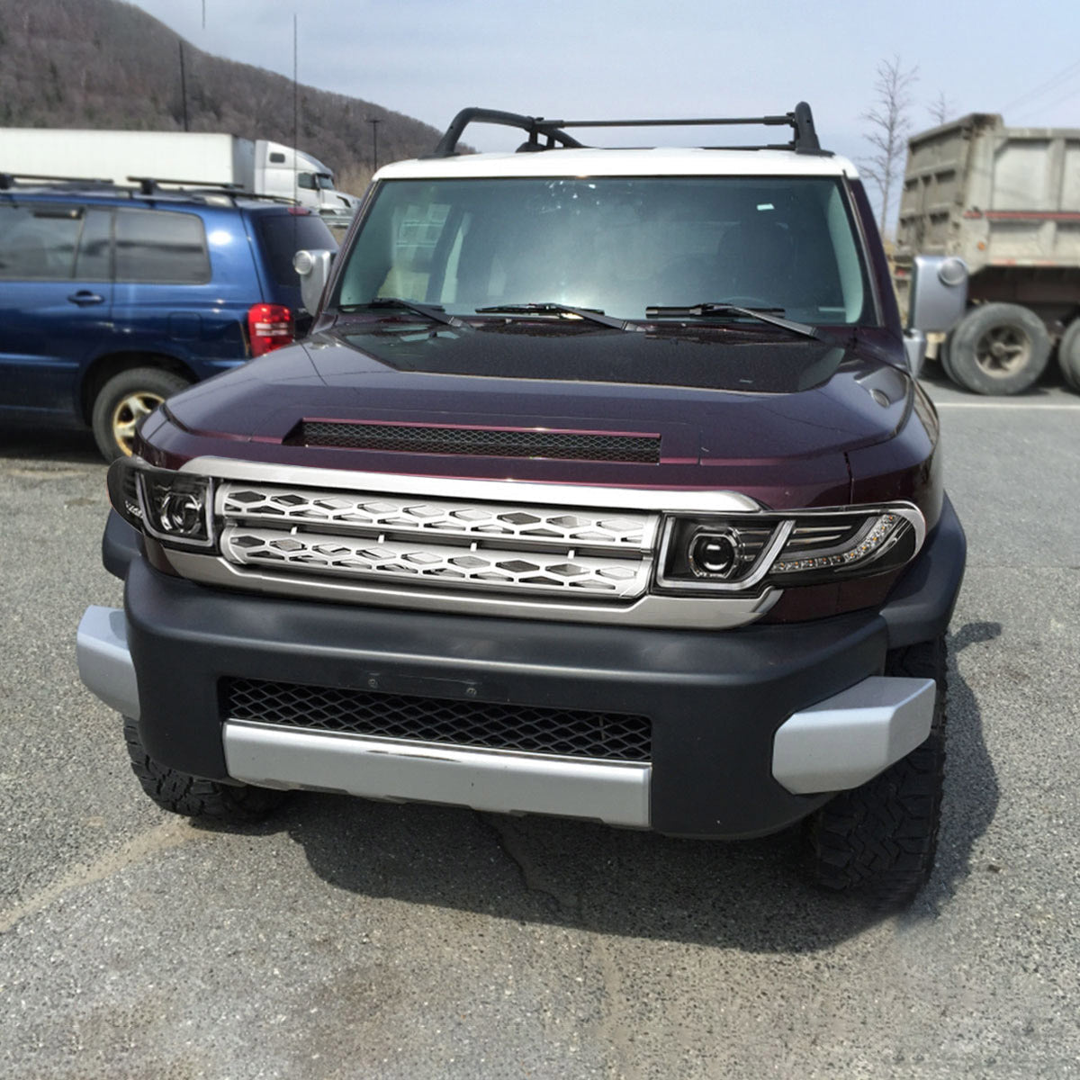 VLAND 07 - 15 Fj Cruiser LED Headlights With Grille | Bulbs Not Included - JDMuscleHeadlightYAA-FJ-0249AGLHD-BL-P01Headlights with Black GrilleLHD