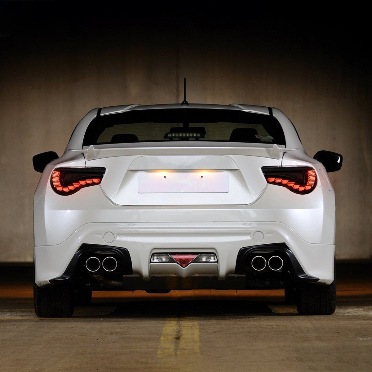VLAND 13 - 16 FR - S / 17 - 20 Toyota 86 / 13 - 20 BRZ 1 Pair Headlights And Tail Lights - JDMuscleCombination SetYAA-FT86-0297LHD+0287BR-P01LHD (Left - hand Drive)Red