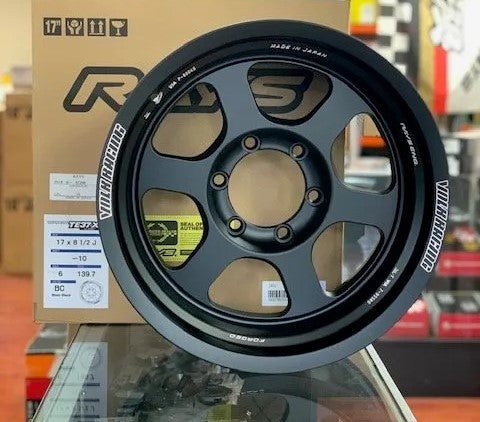 Volk Racing TE37XT Blast Black [Universal] - JDMuscleWheelsWVDTP-10KBC17X8.56x139.7' - 10mm