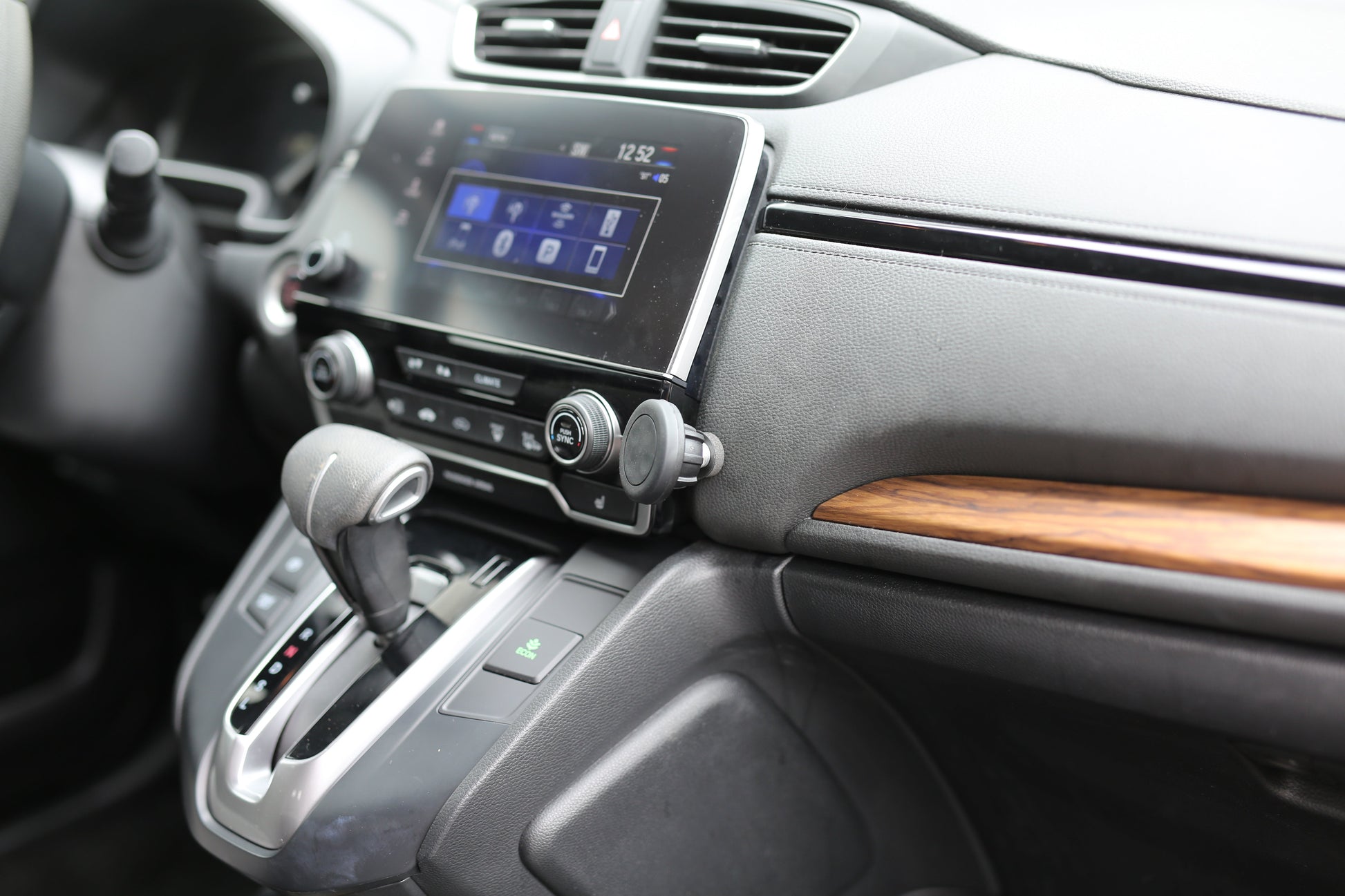 DirectFit Phone Mount - Honda CR-V | 2017 - Present