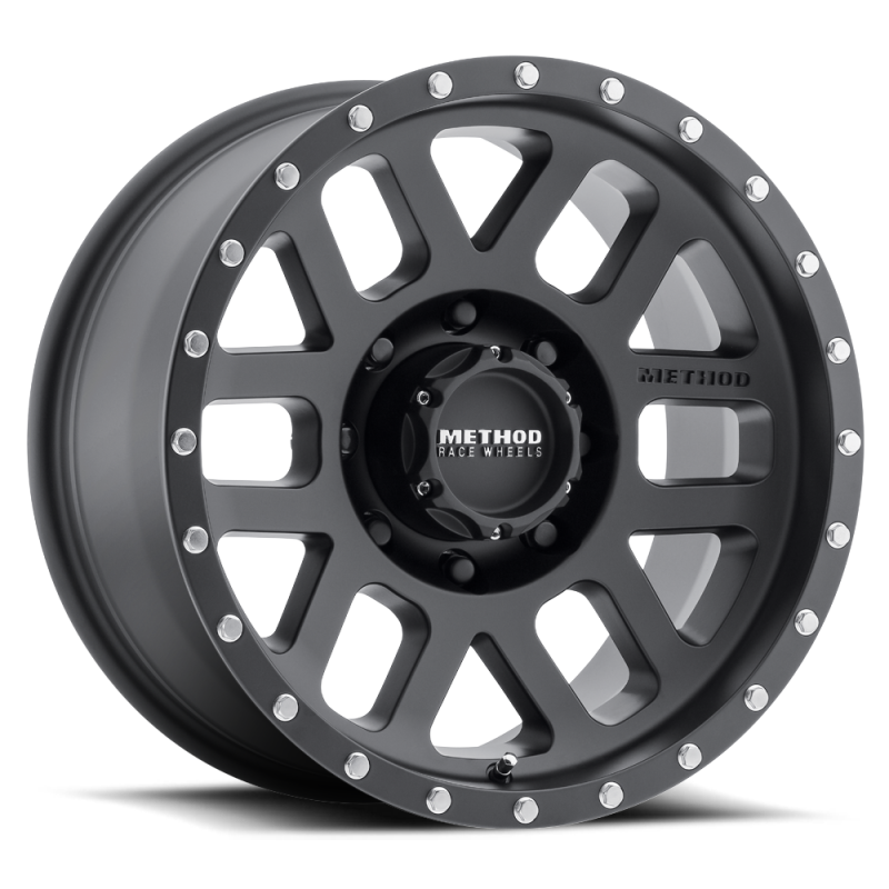Method MR306 Mesh 17x8.5 0mm Offset 8x170 130.81mm CB Matte Black Wheel