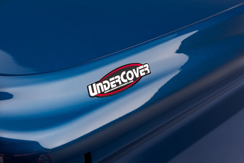 UnderCover 18-21 Tacoma 5ft Lux Bed Cover Attitude Black Req Factory Deck Rails | UC4136L-218