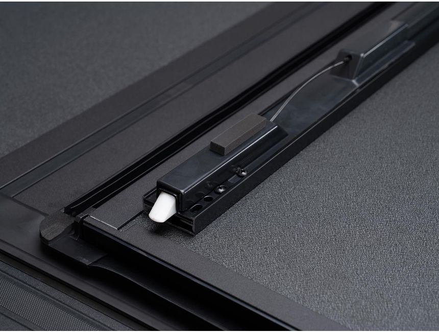 BAK 07 - 21 Tundra 5.5ft Bed BAKFlip MX4 Bed Cover | 448440 - JDMuscleDress Up Hardwaresbak448440