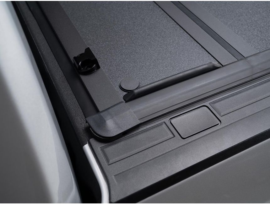 BAK 07 - 21 Tundra 5.5ft Bed BAKFlip MX4 Bed Cover | 448440 - JDMuscleDress Up Hardwaresbak448440