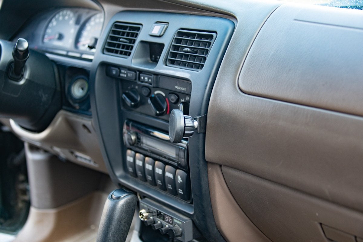 Course Motorsports Direct Fit Phone Mount - Toyota 4Runner | 1996-2002 - JDMuscleInteriorCSMCM2.90047Magnetic