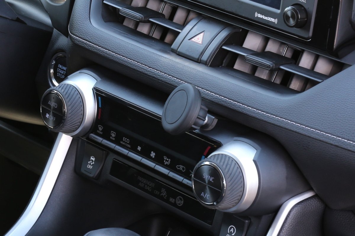 Course Motorsports Direct Fit Phone Mount: Toyota RAV4 | 2019-Present - JDMuscleInteriorCSMCM2.90092Magnetic