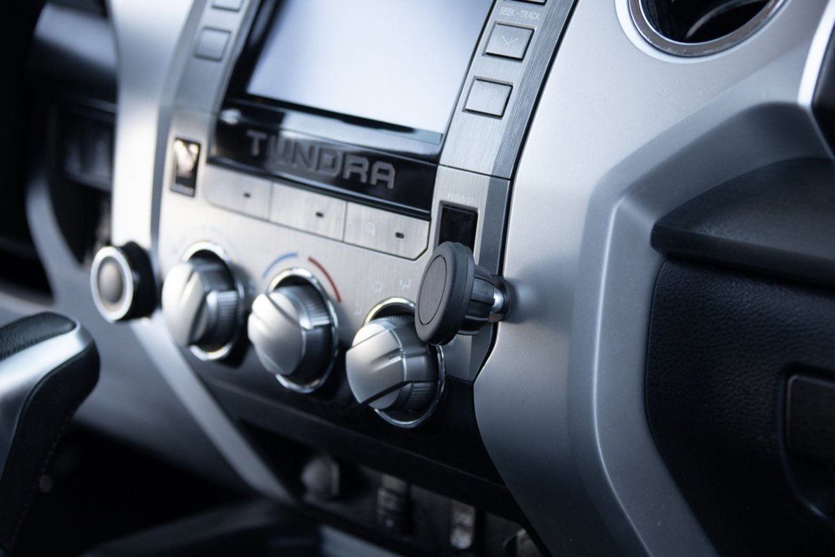 Course Motorsports Direct Fit Phone Mount - Toyota Tundra | 2014-Present - JDMuscleInteriorCSMCM2.90053Magnetic