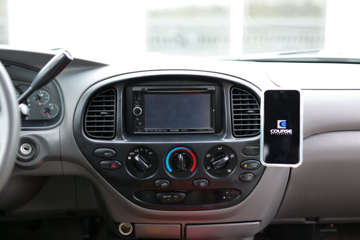 Direct Fit Phone Mount - Toyota Tundra | 2000-2006 - JDMuscleInteriorCSMCM2.90066Magnetic