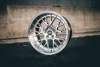 ESR Wheels CS11 Hyper Silver - JDMuscleWheels88551235 CS11HS-ML18x8.5 +35 5x112 66.6