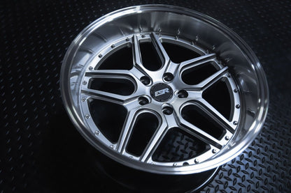 ESR Wheels CS15 Hyper Silver - JDMuscleWheels88551235 CS15HS-ML18x8.5 +35 5x112 66.6