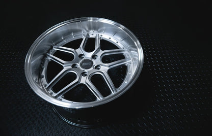 ESR Wheels CS15 Hyper Silver - JDMuscleWheels88551235 CS15HS-ML18x8.5 +35 5x112 66.6