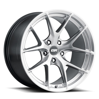 ESR Wheels RF2 Hyper Silver - JDMuscleWheels88550030 RF2HS18x8.5 5x100 +30 73.1