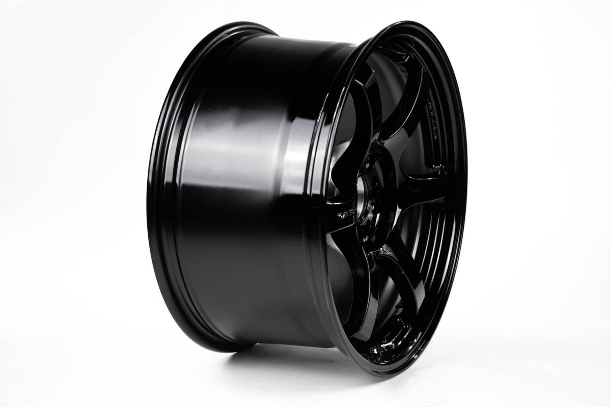 Gram Lights 57DR 18x9.5 +38 5x114.3 Glass Black